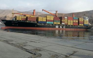 ميناء المكلا يستقبل مجموعة من البواخر والحركة الملاحية والتجارية في تزايد