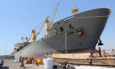 ميناء المكلا يستقبل الباخرة الصينية LE MIN لشحن حفّار يعمل في مجال الاستكشافات النفطية ( صور )