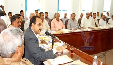 محافظ حضرموت يحث على وضع خطة متكاملة للخدمات والتنمية