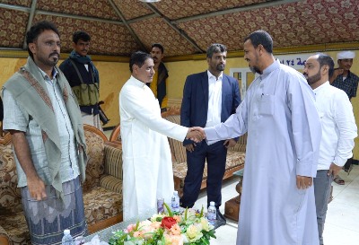 النائب البحسني يستقبل جموع المهنئين من السلطة المحلية بحضرموت والشخصيات الاجتماعية والمواطنين وممثلي وسائل الإعلام