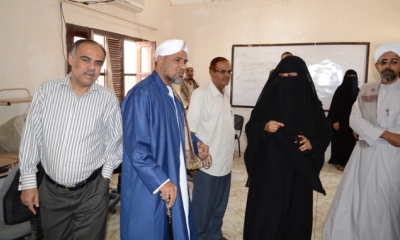 وزير الأوقاف والإرشاد يزور ثانويتي الميناء للبنات والنموذجية للبنين بالمكلا