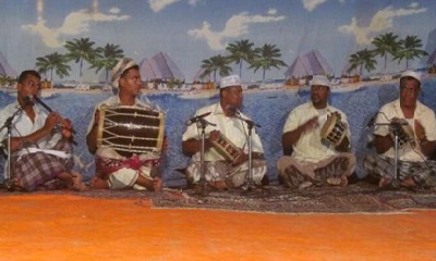 حارة الخليف وعيديد بتريم تقيم عوادها السنوي