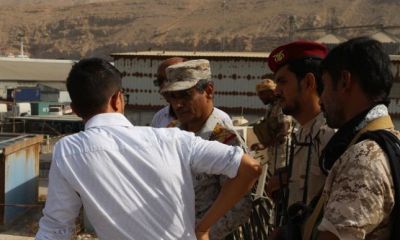 محافظ حضرموت يقوم بزيارة ميدانية لميناء المكلا ويتفقد مشروع صوامع الغلال ويلتقي إدارة شركة النقل الملاحي MSC
