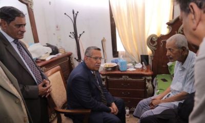 رئيس الوزراء يطمئن على صحة المناضل عبدالله البار