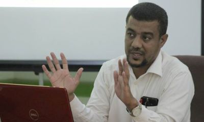 اختصاصي القلب والباطنة بازمول يحاضر عن (الآم الصدر وأسبابها) بمستشفى سيئون العام