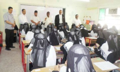 مدير عام مديرية سيئون رئيس المجلس المحلي محمد عوض العامري يطلع على سير الامتحانات النصفية في مدارس المديرية