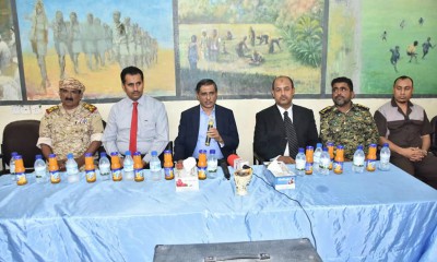 المحافظ البحسني يتفقد المركز الثقافي بغيل باوزير ويلتقي أعيان المديرية