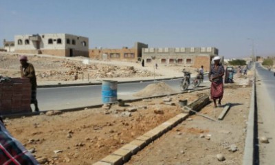 مدير عام مديرية الديس الشرقية يتفقد الاعمال الجارية بمشروع تأهيل الشارع الرئيسي لمدخل المديرية