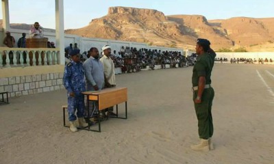 بحضور قيادة السلطة المحلية .. إدارة أمن مديرية يبعث تحتفل بتخريج دفعة من الجنود المستجدين بالمديرية