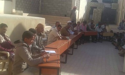 مدرسة بحيره للتعليم الأساسي بمديرية شبام تحتفل بأوائل طلابها وطالباتها