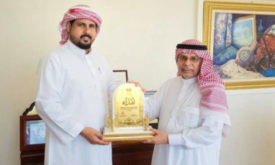 المستشار الجهوري: يهدي بقشان درع الشباب والأخير يعتمد رعاية حفل للخريجين الحضارم بالهند