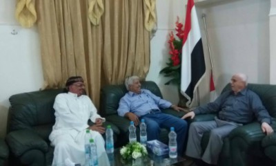 وزير الصحة العامة والسكان يناقش أوضاع المرافق الصحية بحضرموت الوادي والصحراء