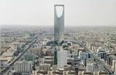 جالية الرياض من ابناء حضرموت تهنئ المحافظ البحسني بمناسبة الذكرى الثانية لتحرير المكلا من القاعدة