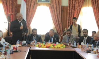 مجلس الوزراء يعقد اجتماعاً استثنائياً في سيئون ويناقش الأوضاع الأمنية والخدمية في اقليم حضرموت