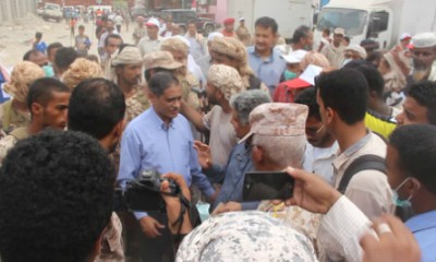 محافظ حضرموت يدشن الحملة الشاملة لتنظيف مدينة المكلا بمشاركة الوحدات العسكرية والأمنية وعمال النظافة والمواطنين