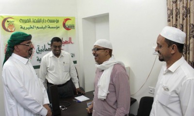 التميمي وكيل محافظة حضرموت المساعد يتفقد مشروع العيادات الرمضانية التخصصية الخيرية بمركز البلسم بسيئون