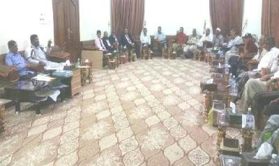 محافظ حضرموت يلتقي بالأندية الرياضية ويكرّم شباب حضرموت المتألقين بالمحافل العربية والدولية ضمن الأمسيات الرمضانية