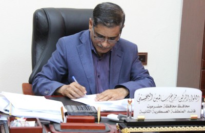 محافظ حضرموت يؤكد على اهتمامه بالشباب والرياضة في المحافظة 