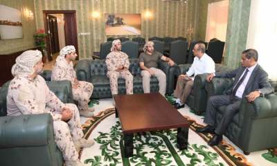وزير الداخلية يلتقي رئيس لجنة الشرطة وقائد قوات التحالف العربي بحضرموت