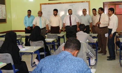 نائب رئيس جامعة حضرموت وعميد كلية التعليم المفتوح يتفقدان سير الامتحانات لكلية التعليم المفتوح فرع الهجرين 