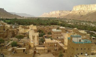 تسليم مشروع تسوير الوحدات الصحية بمديرية رخية