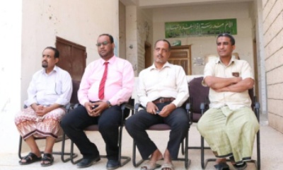 مدير عام مديرية تريم يدشن العام الدراسي الجديد 