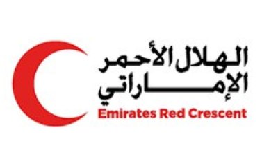 وزير التربية والتعليم د.عبدالله لملس يشيد بتكفل الهلال الاحمر الاماراتي توزيع الزي المدرسي للطلاب
