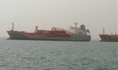 عاجل: حضرموت على موعد مع انتهاء الأزمة..تزامناً مع وصول باخرة المشتقات النفطية الى ميناء المكلا 