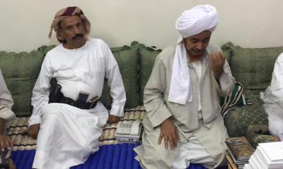 مستشار محافظ حضرموت لشئون الصحراء الحكم بن عجاج يصول ويجول في وادي حضرموت حامل غصن السلام