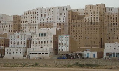 إنفجار عنيف يهز مدينة شبام بحضرموت 