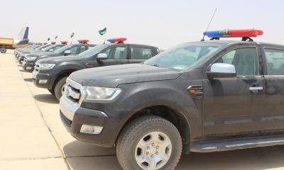 المحافظ البحسني يصدر توجيهاته بتوزيع سيارات الأمن المقدمة من المملكة العربية السعودية