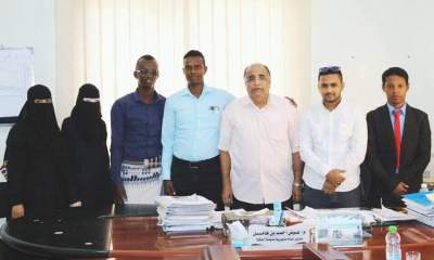 المدير العام لمديرية المكلا يلتقي بالهيئة الإدارية لمؤسسة طموح التنموية بالمكلا