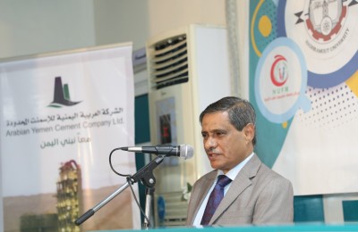 المحافظ البحسني يوجه بسرعة إنزال مناقصات ثلاثة مشاريع للصرف الصحي بمدينة المكلا وسرعة إنجازها