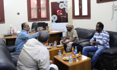 مندوب المحافظ البحسني في زيارة مشروع شبكة مواقع حضرموت