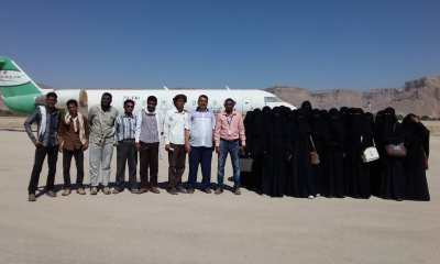 طلبة قسم الفيزياء بكلية التربية بسيئون في زيارة علمية وإستكشافية إلى مطار سيئون ومحطة كهرباء قريو 