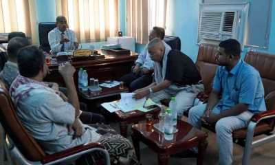 قيادة البنك المركزي والنيابة العامة والأمن تناقش آلية مراقبة محلات الصرافة المخالفة بالمكلا