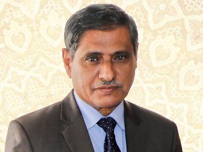 محافظ حضرموت يهنئ دولة رئيس الوزراء بحلول شهر رمضان المبارك‬
