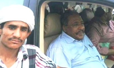 مدير عام مديرية رخية عزام بن غانم يعزي المناظل حسن احمد باعوم في وفاة ابنه فواز