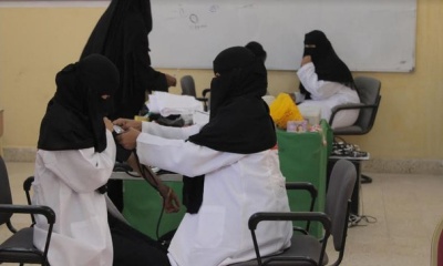 بتمويل مؤسسة العون للتنمية وتنفيذ مؤسسة طيبة للتنمية استمرار مرحلة التطبيق العملي لبرنامج قابلات المجتمع بالهجرين