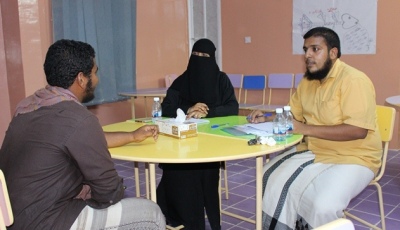 بدء المقابلات الشخصية للطلاب المتقدمين للبرنامج التدريبي الصيفي بتمويل المنظمة الالمانية GIZ بالمكلا