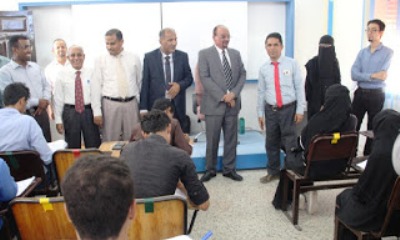 الوكيل التميمي يدشن امتحانات القبول بكلية الطب بجامعة سيئون للعام الجامعي 2019- 2020م