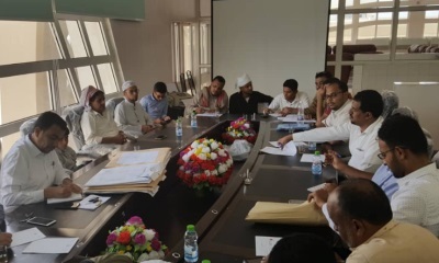 فتح مظاريف مشروعي البوابة الرئيسية ورصف وانارة ساحات مطار سيئون الدولي