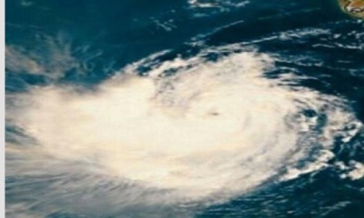 غرفة الارصاد والانذار المبكر بديوان محافظة حضرموت تصدر اشعار رقم ( 4 ) لمتابعة مستجدات الاعصار المداري ( هيكا ) في بحر العرب