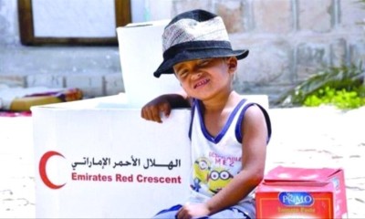 الإمارات تقدم 80 طناً من المساعدات الغذائية لأهالي المكلا في حضرموت