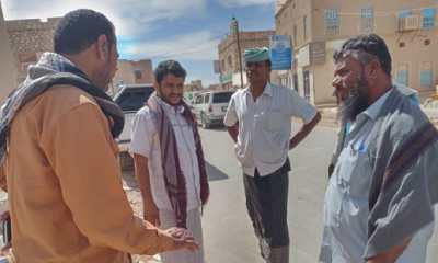 مدير عام مديرية غيل بن يمين يلتقي مسؤول قسم الانارة بمكتب وزارة الاشغال العامة والطرق ساحل حضرموت 