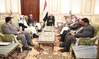 رئيس الجمهورية يستقبل مجموعة من مرجعيات حضرموت الوادي والصحراء الرياض