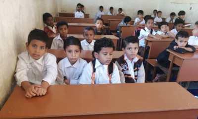 مؤسسة الريف للتنمية.. تهدي مدرسة جيل الثورة بحورة للبنين مقاعد دراسية
