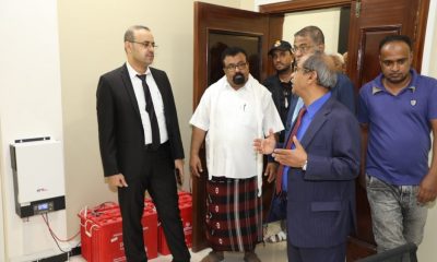 الحكومية ويعرب عن اعجابه بالجهد المبذول ومستوى التجهيزات