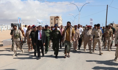 محافظ حضرموت يدشن العام الجديد بوضع حجر الأساس لمشروع المرحلة الثانية لكلية الشرطة