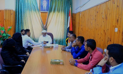 الوكيل الكثيري يطلّع على ترتيبات مشاركة فريق كلية المجتمع بسيئون في مسابقة هالت برايز بالقاهرة